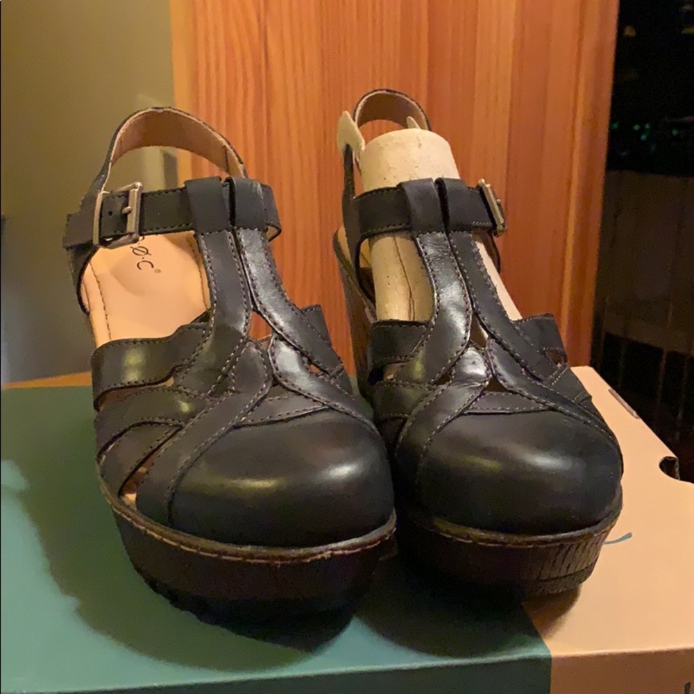 B.O.C. BORN CONCEPT LIZZIE WEDGE SANDAL Sz 7